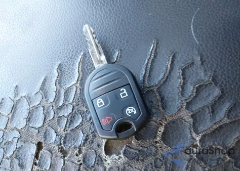 2014 Ford F-250 Lariat z USA, uszkodzony, nr VIN 1FT7W2BT9EEB39537